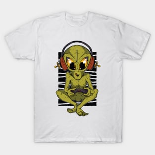 The green  Alien Gamer T-Shirt